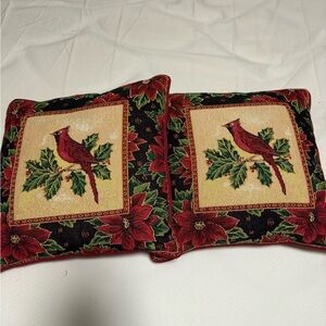 Set of 2 cardinal pillows